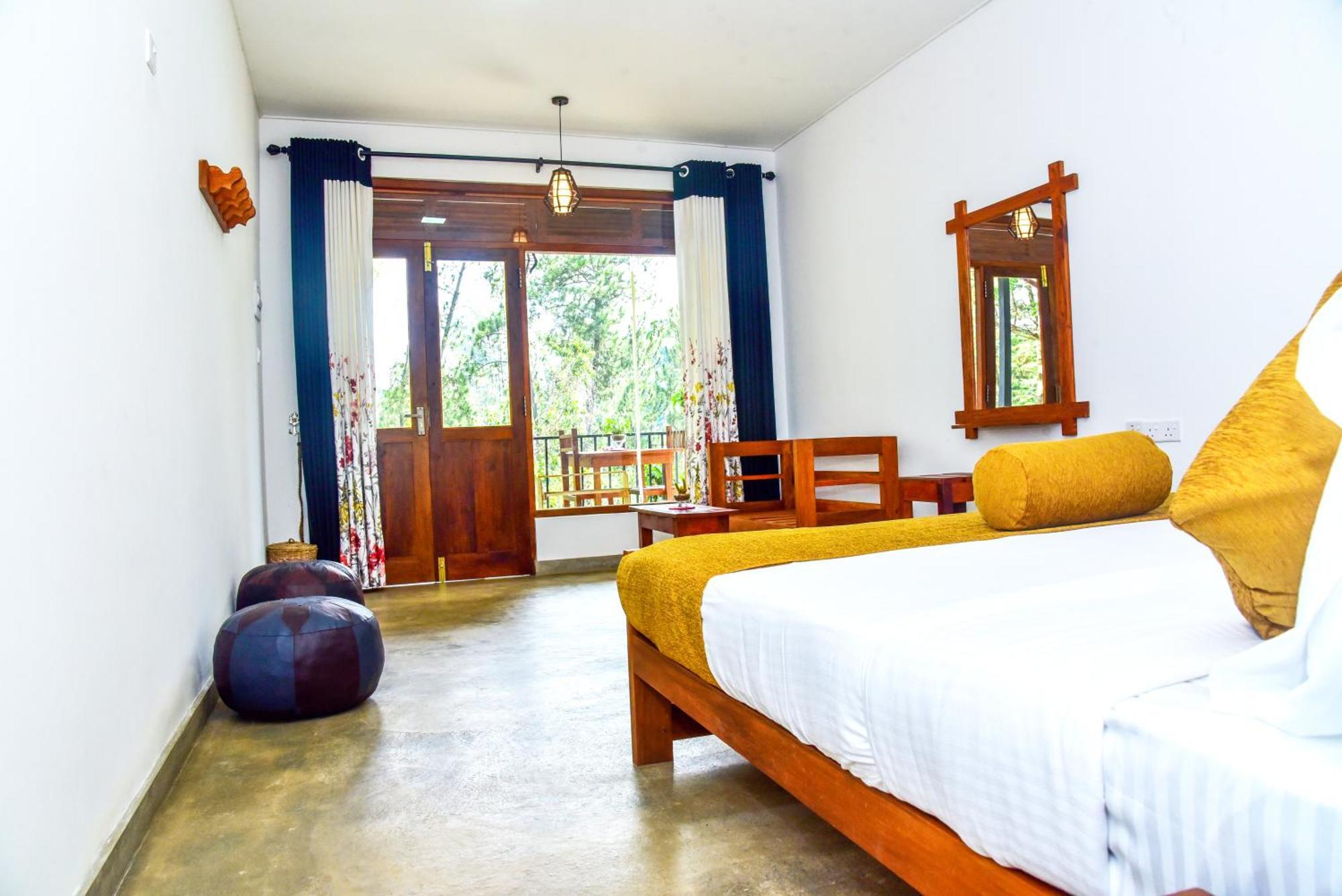 Breeze Blows Inn Ella Bagian luar foto